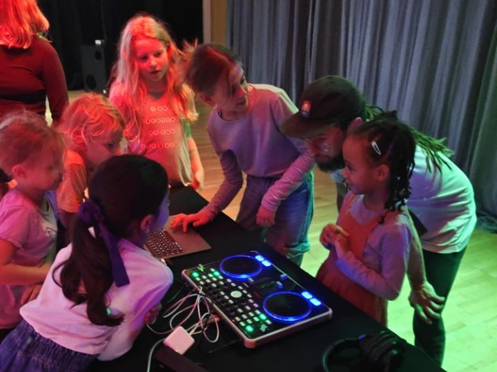 DJ-Workshop mit Kinderdisco